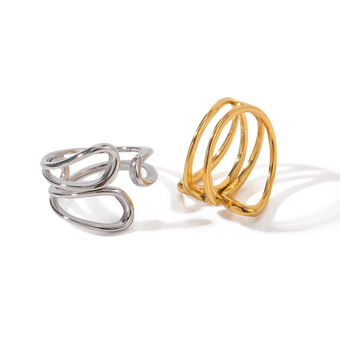 Monika Samtani Ring in gold and silver, front view
