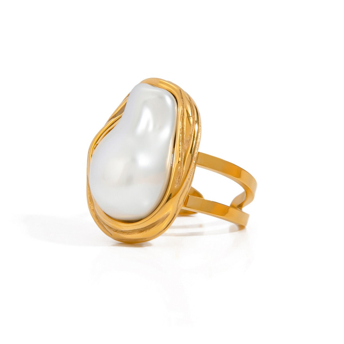 Chhavi Arya Bhargava Radiance Ring in gold, sculptural product view