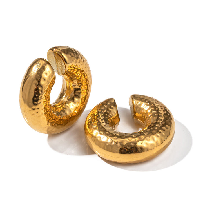 The WOO | Ear Cuff | Textured | Gold, product view 1